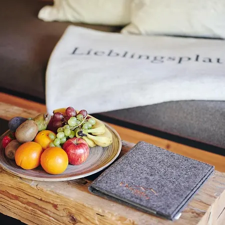 Omesberg-huett'n Lech am Arlberg