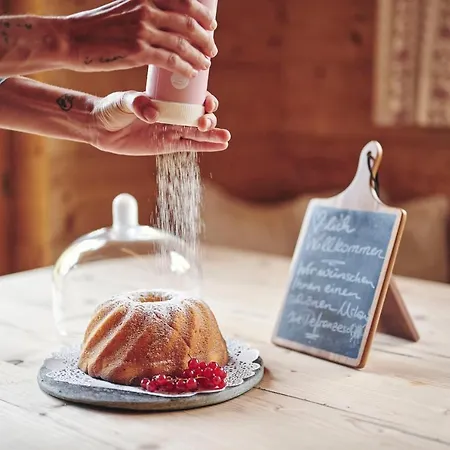 Omesberg-huett'n Chalet Lech am Arlberg