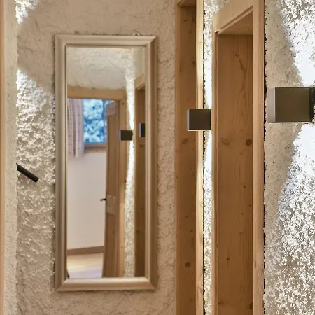 Omesberg-hütt'n * Lech am Arlberg